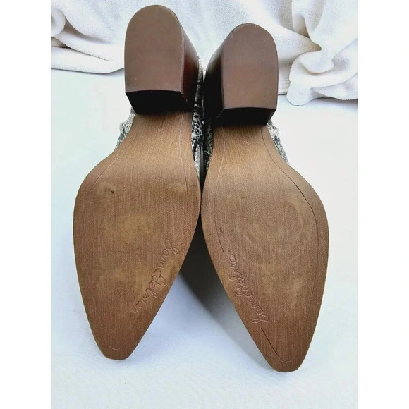 Sam Edelman Size 9.5M Womens Snake Print Leather Side Zip Block Heel Ankle Boots - Picture 8 of 16